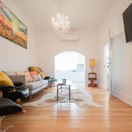 Historic Beauty In The Cbd! Parking And Wifi Apartment Launceston Exterior foto