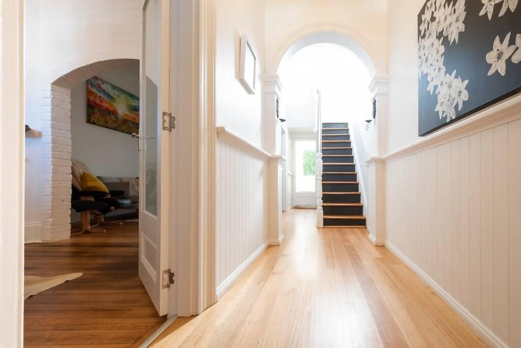 Historic Beauty In The Cbd! Parking And Wifi Apartment Launceston Exterior foto