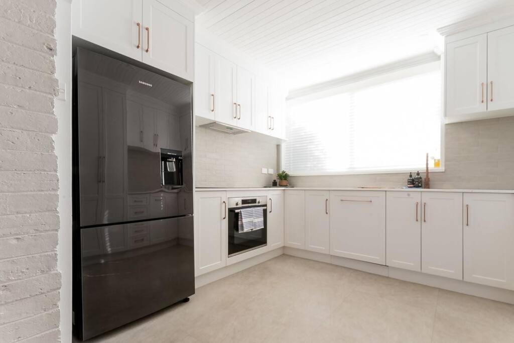 Historic Beauty In The Cbd! Parking And Wifi Apartment Launceston Exterior foto